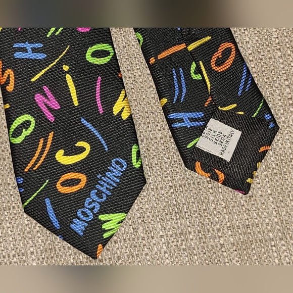 Tie - Picture 3 of 5